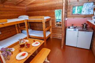 Кемпинги Rauhalahti Holiday Cottages Куопио Коттедж эконом-класса с общей ванной комнатой (для 4 взрослых)-2